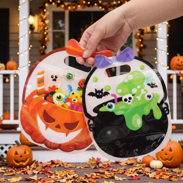 Halloween Trick-or-Treat Candy Bags